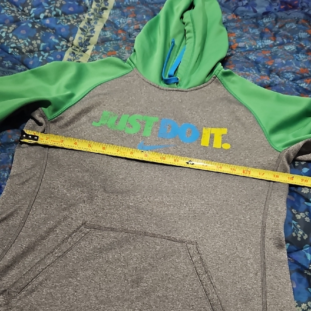 Nike Green and Gray Hoodie - Picture 4 of 9